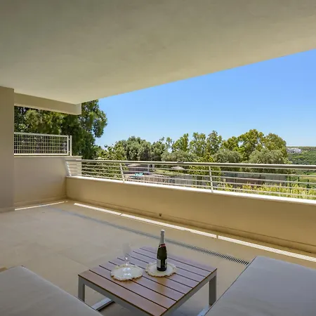 Sunny Golf View * إِستيبونا